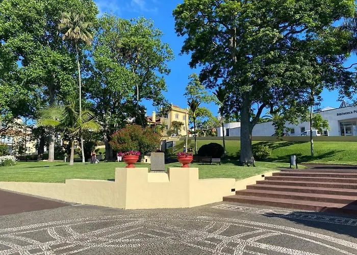 House Al Ponta Delgada (Sao Miguel)